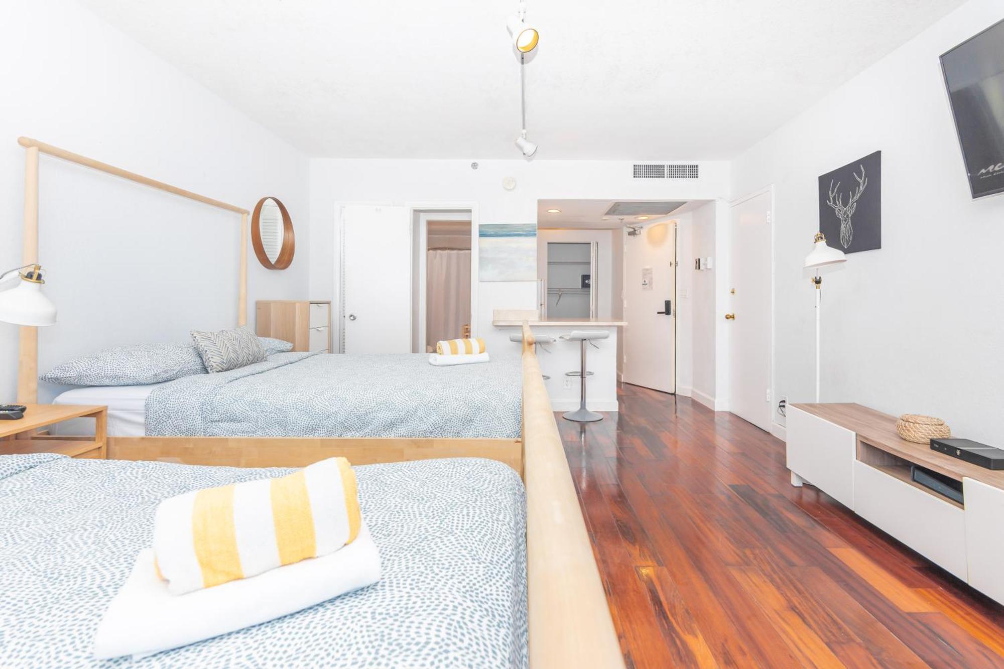 Girasole Apartments Маями Бийч Стая снимка