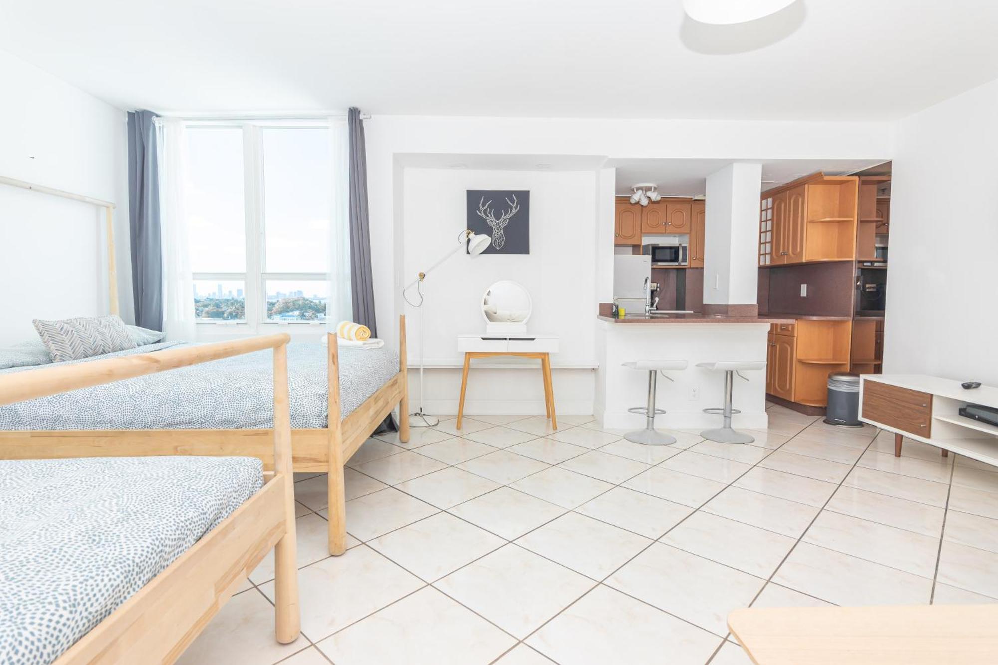Girasole Apartments Маями Бийч Стая снимка
