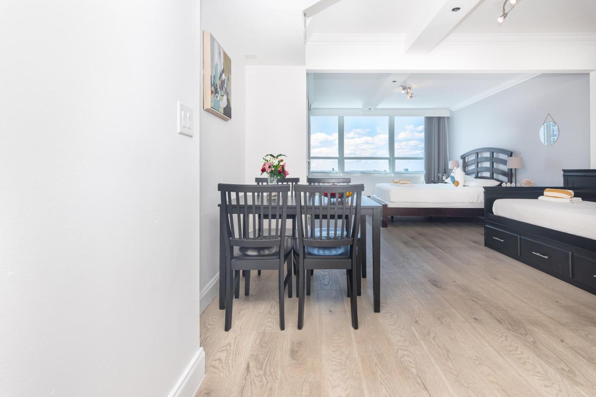 Girasole Apartments Маями Бийч Екстериор снимка