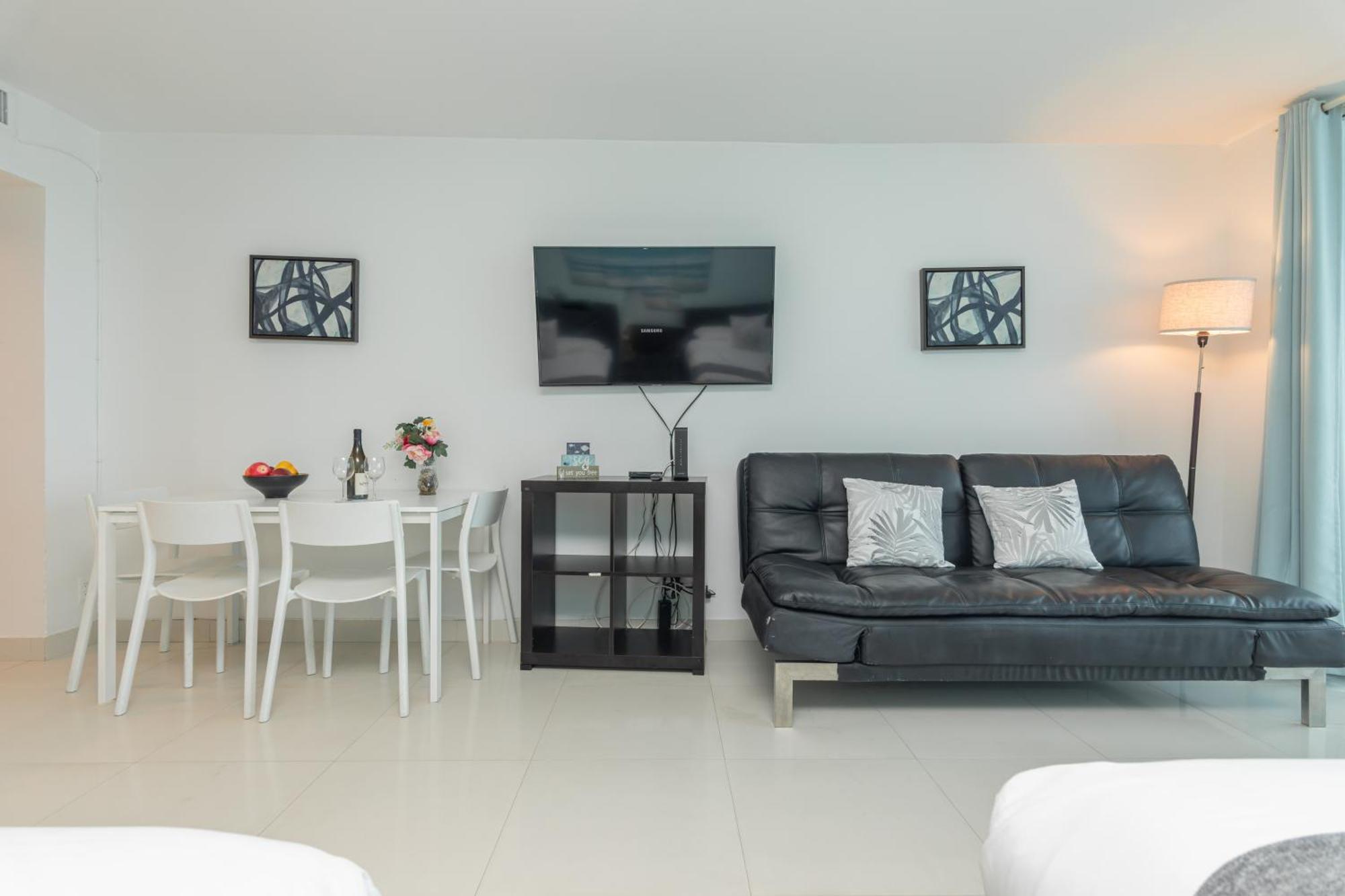 Girasole Apartments Маями Бийч Стая снимка